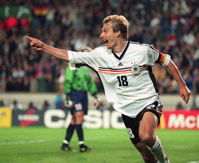 Klinsmann - cầu thủ đầy trách nhiệm, luôn chiến đấu đến phút cuối cùng.