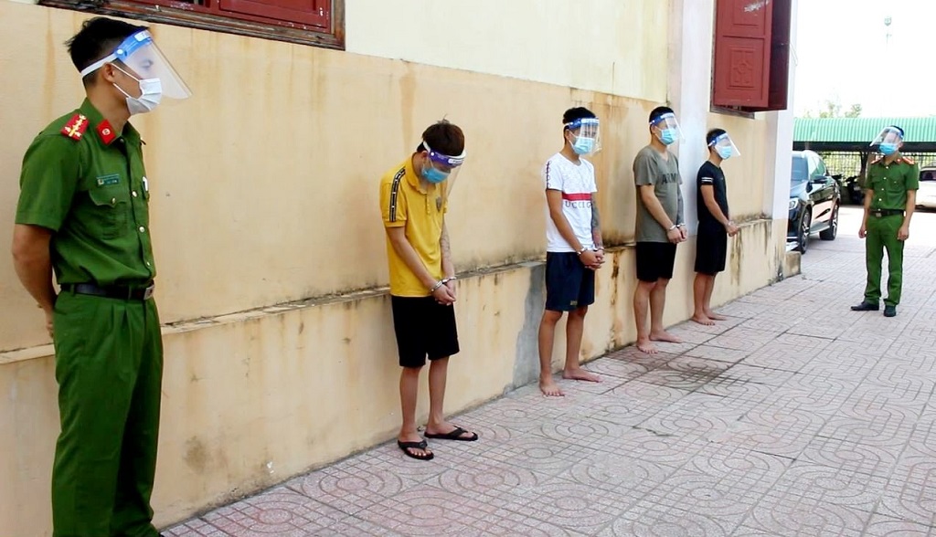 04 đối tượng tại cơ quan Công an