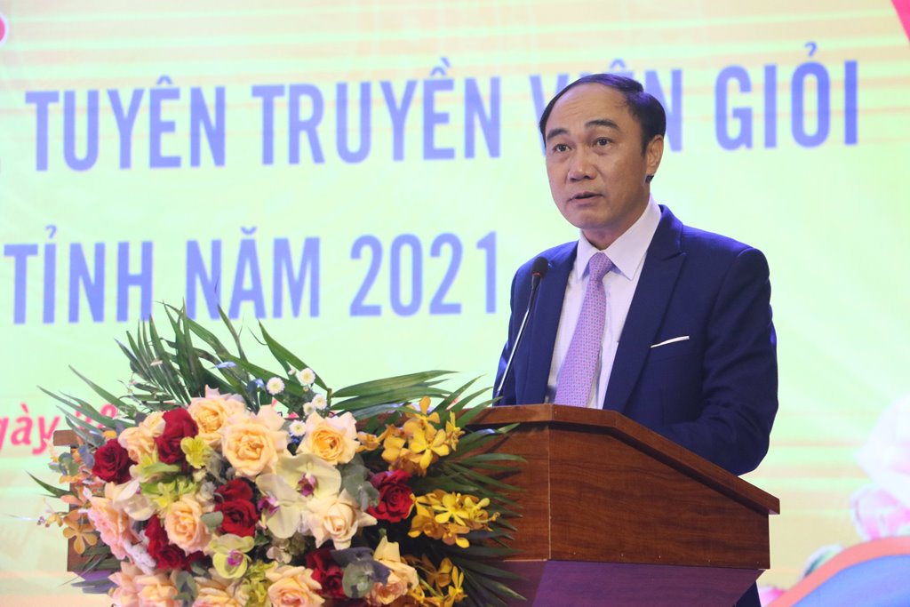 Đồng chí Trần Quốc Khánh - Phó trưởng Ban Tuyên giáo Tỉnh ủy, Trưởng Ban giám khảo hội thi đánh giá chất lượng của hội thi năm nay
