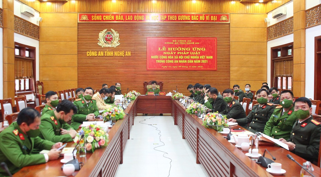 Tại điểm cầu Công an tỉnh Nghệ An