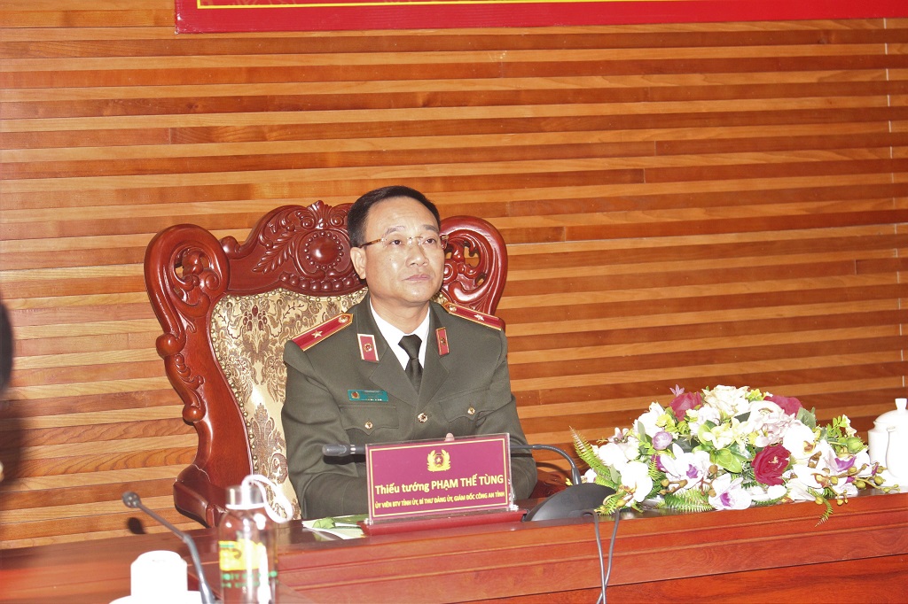 Đồng chí Thiếu tướng Phạm Thế Tùng, Giám đốc Công an tỉnh chủ trì Hội nghị tại điểm cầu Công an tỉnh Nghệ An