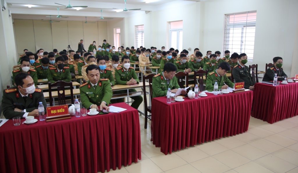 Đại biểu và học viên tại hội nghị tập huấn