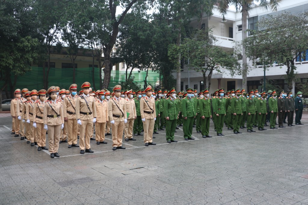 Toàn Cảnh lễ ra quân thực hiện đợt cao điểm đảm bảo trật tự an toàn giao thông, trật tự đô thị, giải tỏa hành lang an toàn giao thông, vệ sinh môi trường, phòng chống pháo nổ trước, trong và sau Tết Nguyên đán Nhâm Dần năm 2022.