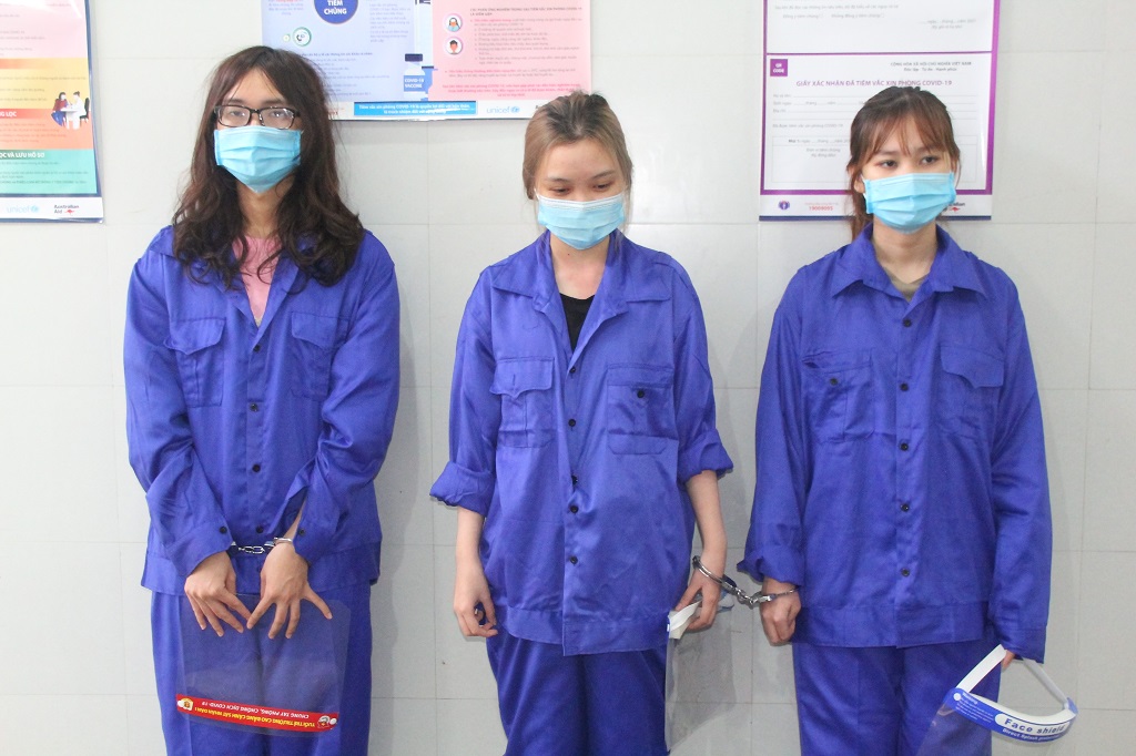 Các đối tượng  trong đường dây đánh bạc bị Cơ quan Công an tạm giữ