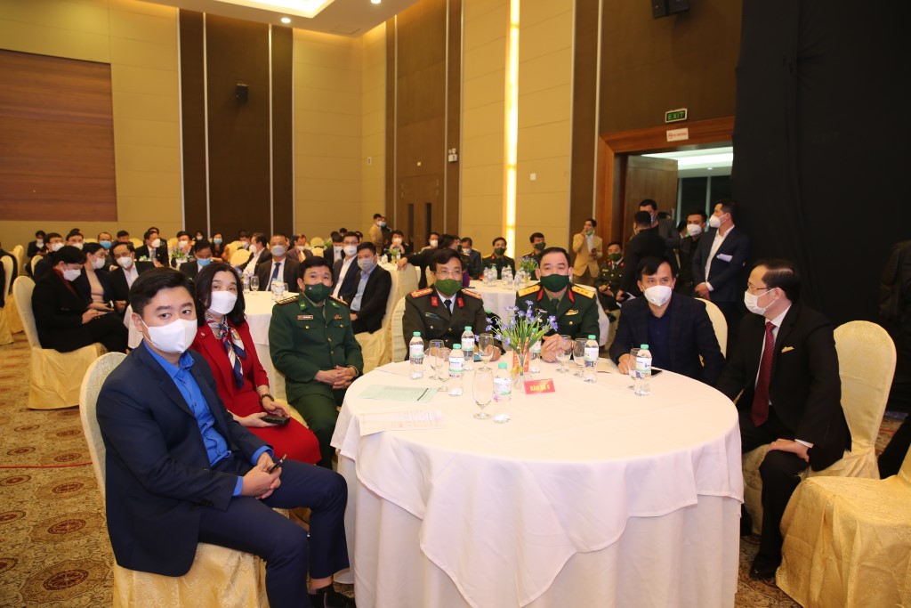 Các đại biểu tham dự Chương trình Tết vì người nghèo năm 2022