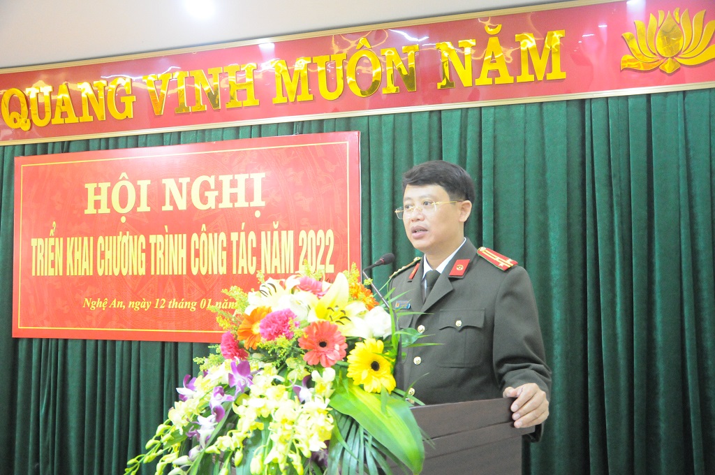 Thượng tá Đinh Anh Dũng, Trưởng phòng Tổ chức cán bộ phát biểu khai mạc Hội nghị
