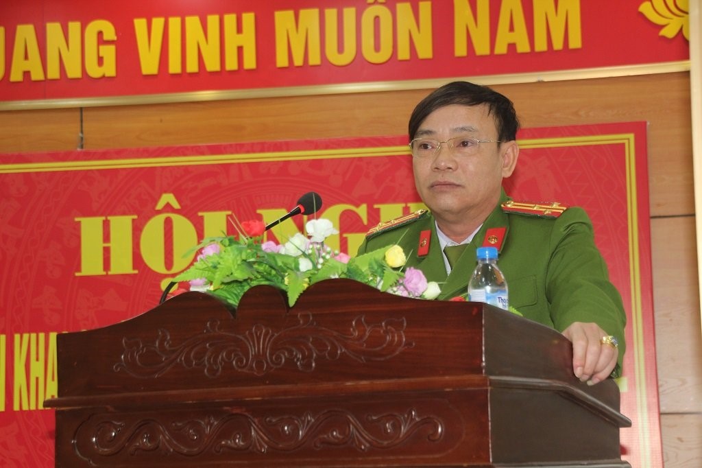 Đồng chí Thượng tá Nguyễn Đình Hùng, Trưởng Công an huyện Quỳ Châu phát biểu khai mạc Hội nghị 