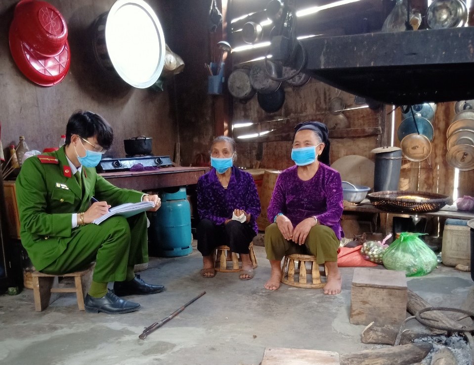 Công an xã Lưu Kiền, huyện Tương Dương bám địa bàn, tuyên truyền vận động nhân dân tích cực tham gia đảm bảo an ninh trật tự