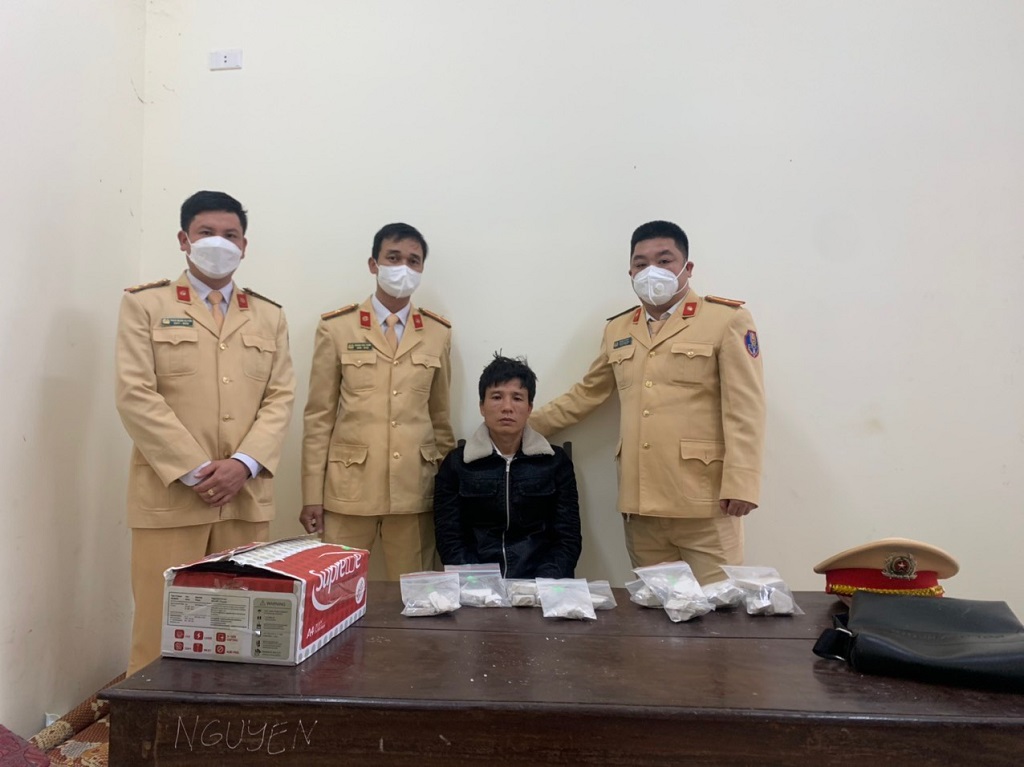 Từ nguồn tin Nhân dân cung cấp, lực lượng Công an bắt giữ đối tượng tàng trữ hơn 1,1kg hêrôin