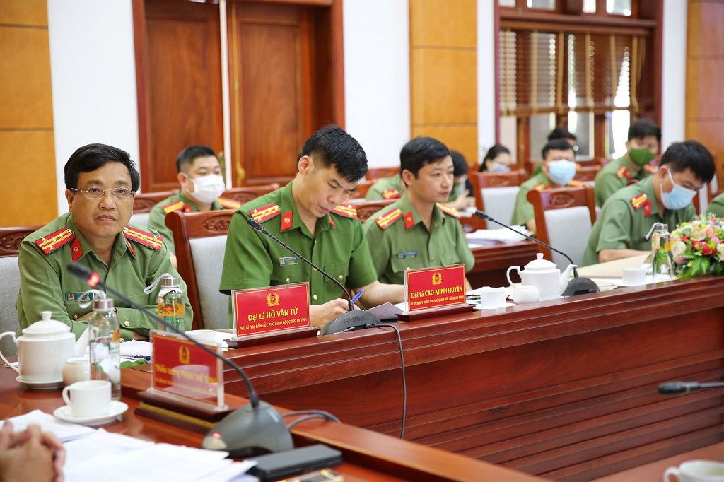 Các đại biểu tham dự 