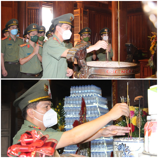 Đồng chí Trung tá Bùi La Sơn, Phó Trưởng phòng Tham mưu dâng hương tại Khu di tích Kim Liên và Đền Chung Sơn