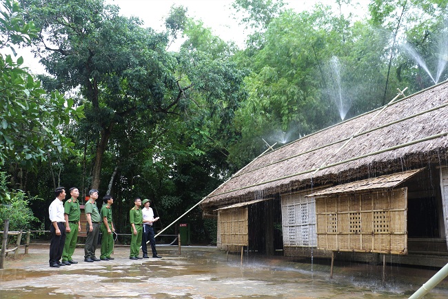 Tăng cường công tác phòng ngừa cháy nổ tại Khu di tích Kim Liên