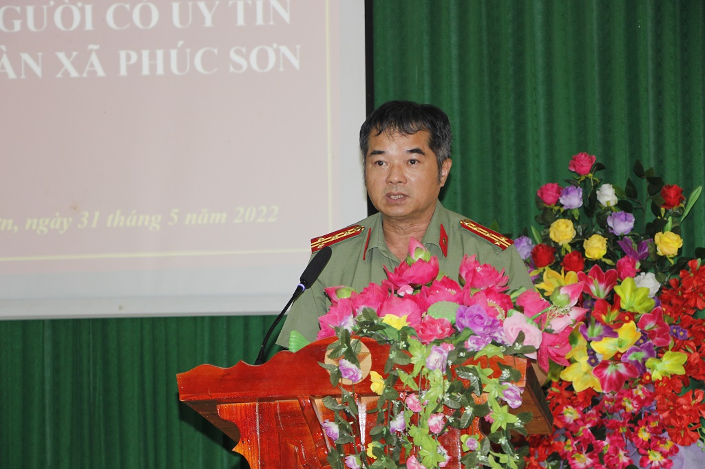 Lãnh đạo Phòng Xây dựng phong trào bảo vệ an ninh Tổ quốc phát biểu tại Hội nghị