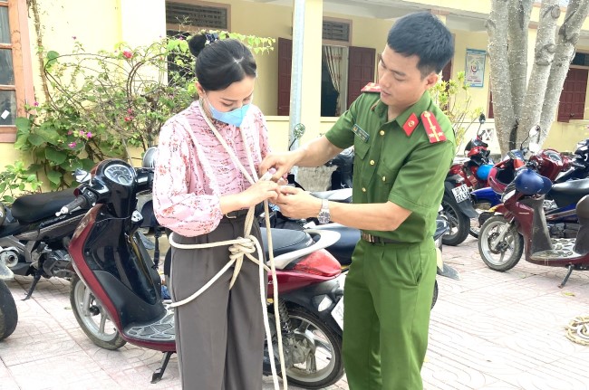 Hướng dẫn sử dụng dây cứu nạn, cứu hộ trong trường hợp khẩn cấp
