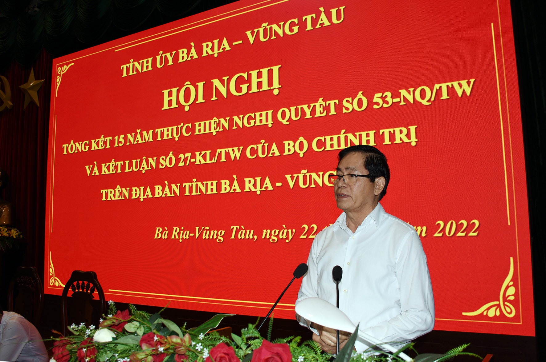 Ông Phạm Viết Thanh, Ủy viên Trung ương Đảng, Bí thư Tỉnh ủy, Chủ tịch HĐND tỉnh, Trưởng Ban Chỉ đạo tổng kết Nghị quyết số 53-NQ/TW tỉnh phát biểu kết luận hội nghị.