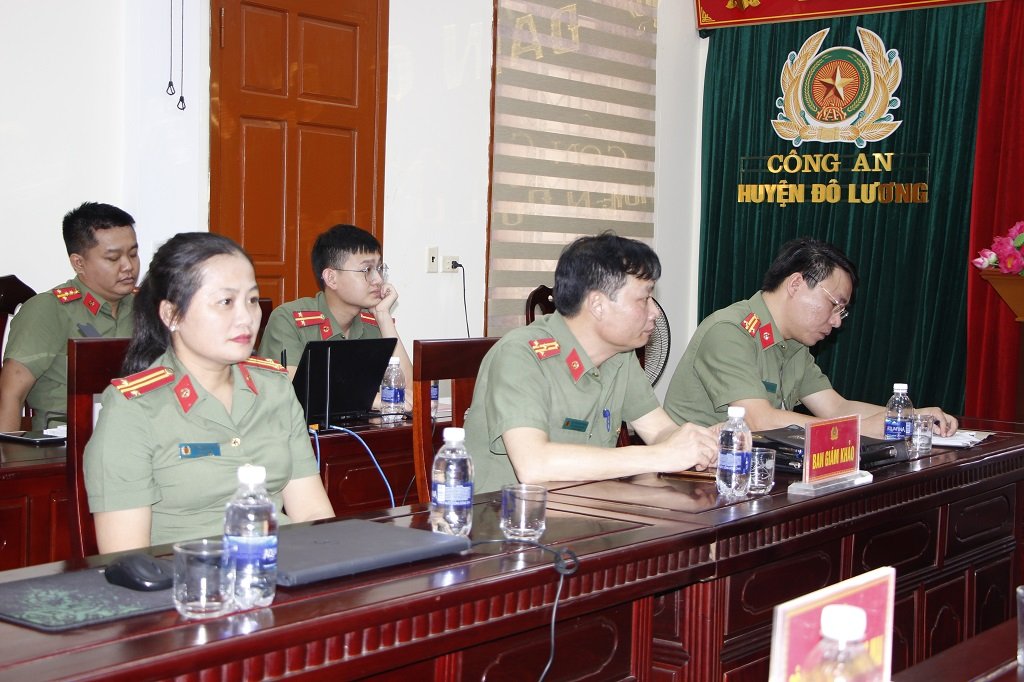 Các thành viên trong Ban giám khảo