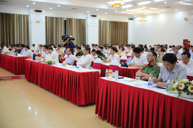 Các đại biểu dự Hội nghị
