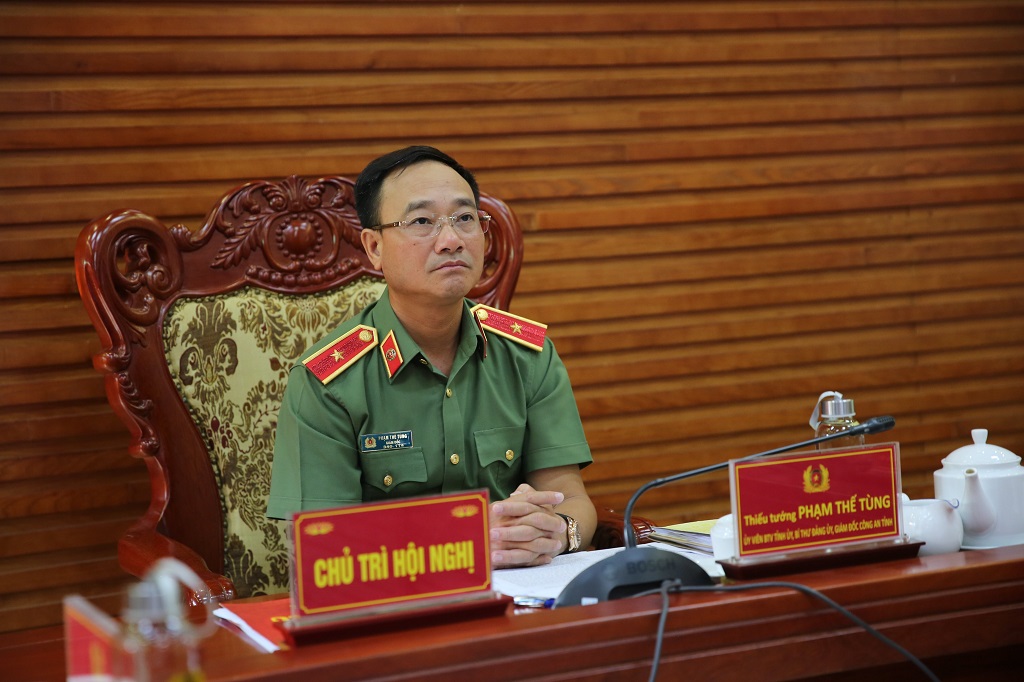 Đồng chí Thiếu tướng Phạm Thế Tùng - Giám đốc Công an tỉnh chủ trì Hội nghị tại điểm cầu Công an tỉnh Nghệ An