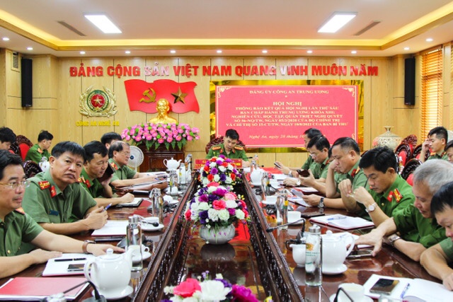 Đại biểu tham dự Hội nghị tại điểm cầu Công an tỉnh