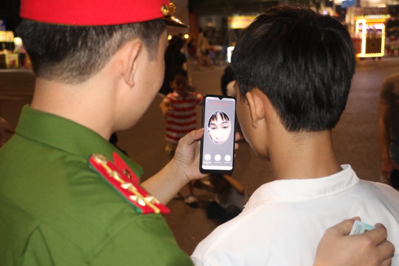 Sau thời gian từ 02 đến 03 phút, người dân đã đăng ký tài khoản Định danh điện tử mức 2 và hoàn thành nhập dữ liệu cá nhân