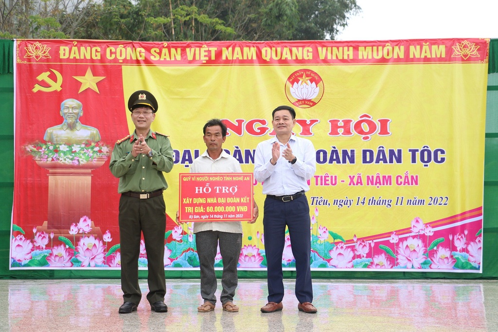 . Quỹ vì người nghèo tỉnh Nghệ An hỗ trợ 60 triệu xây dựng Nhà đại đoàn kết cho xã Tiền Tiêu