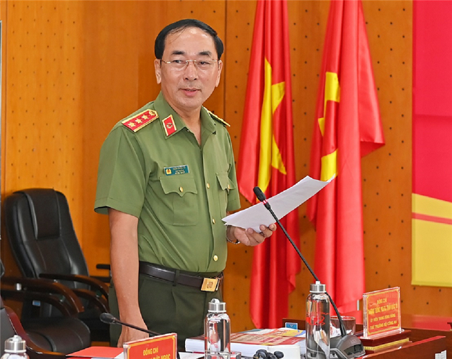 Nhân dịp Chính phủ tổ chức Hội nghị trực tuyến về truyền thông chính sách “Nhận thức - Hành động - Nguồn lực”, Cổng Thông tin điện tử Bộ Công an trân trọng giới thiệu toàn văn bài viết của đồng chí Thượng tướng, PGS.TS Trần Quốc Tỏ, Ủy viên Trung ương Đảng, Thứ trưởng Bộ Công an: “Truyền thông chính sách về an ninh, trật tự trong tình hình mới”.