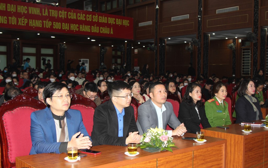 Các đại biểu tham dự