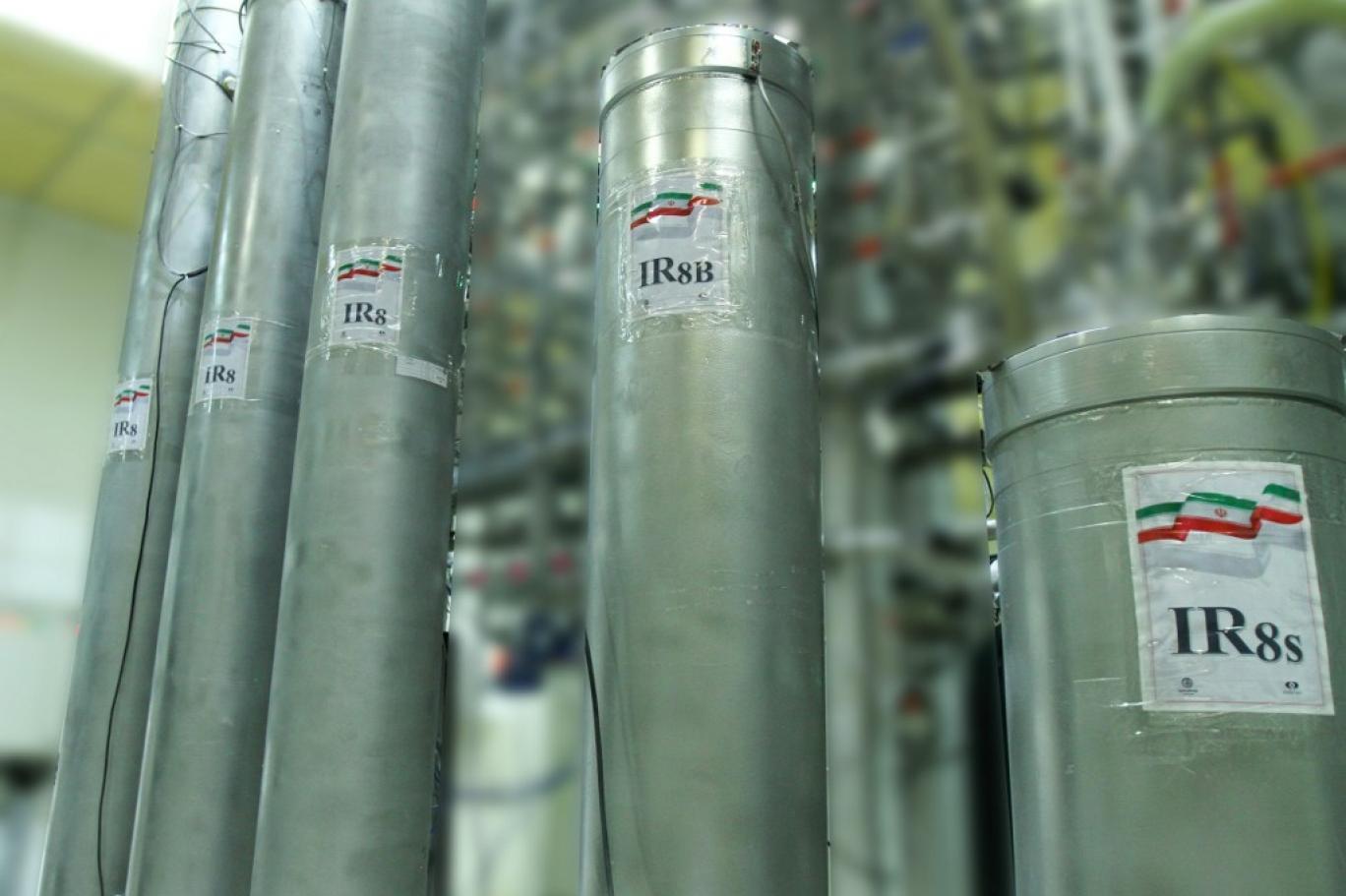 Các máy ly tâm bên trong cơ sở hạt nhân Natanz, Iran.