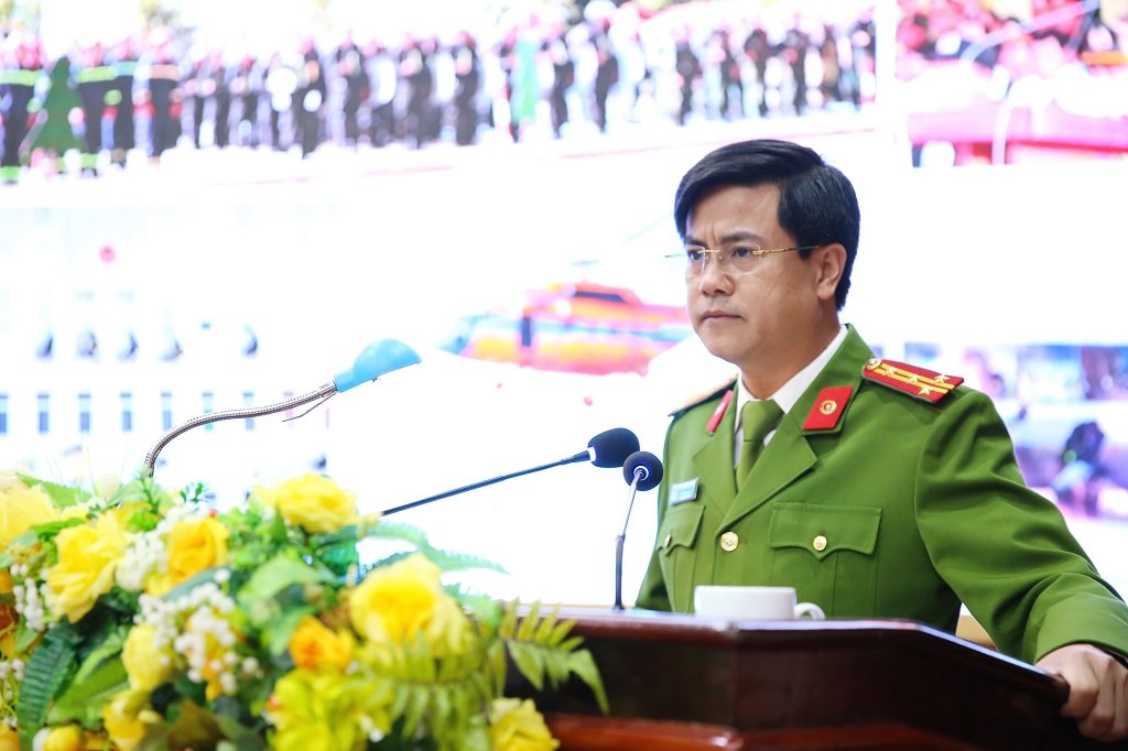 Đồng chí Đại tá Nguyễn Đức Hải - Phó Giám đốc Công an tỉnh phát biểu tại Hội nghị