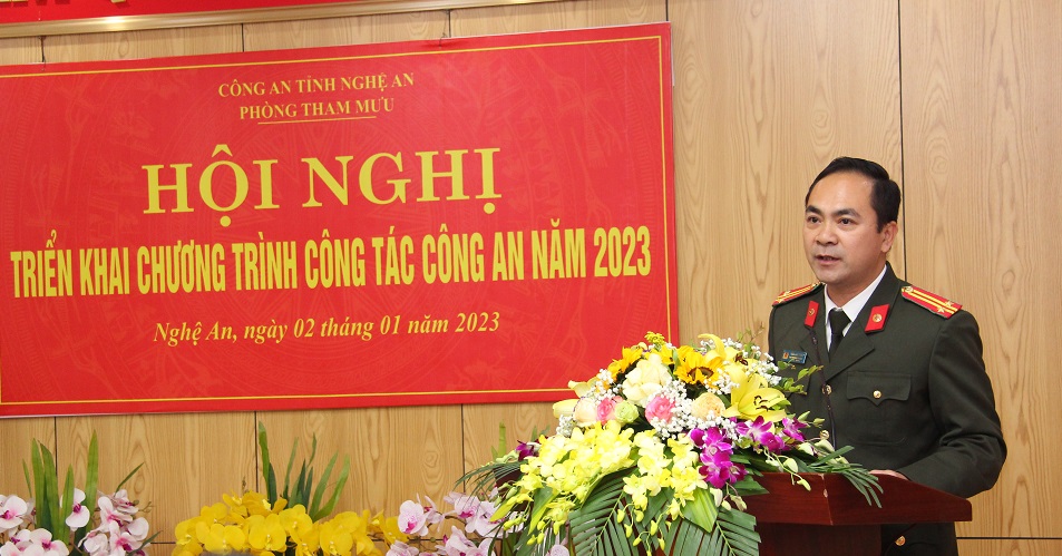Các đồng chí Phó Trưởng phòng Tham mưu Công an tỉnh phát biểu tại Hội nghị