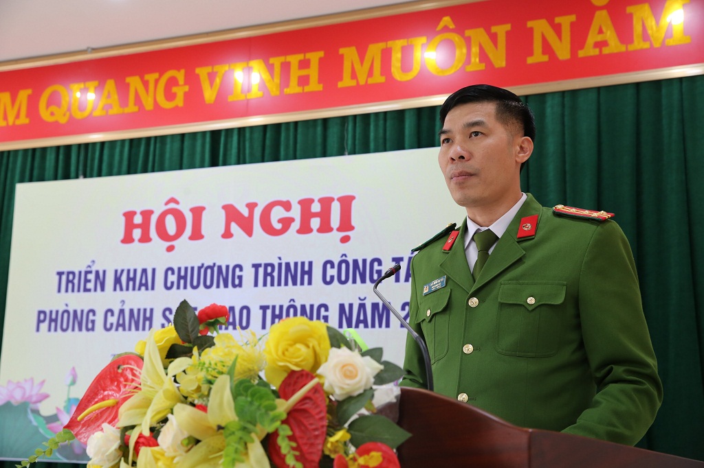 Đồng chí Đại tá Cao Minh Huyền - Phó Giám đốc Công an tỉnh phát biểu chỉ đạo