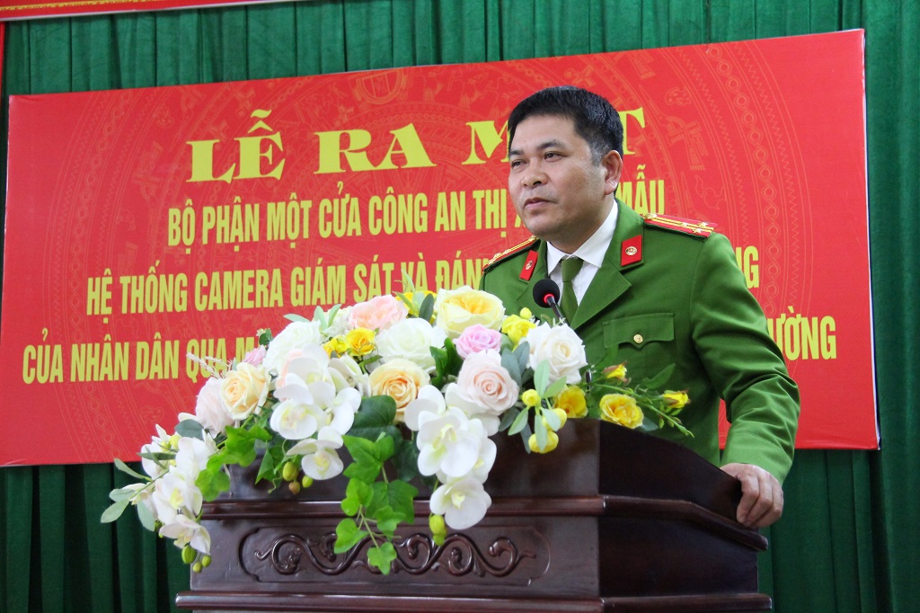 Đồng chí Thượng tá Vi Văn Giang, Trưởng Công an thị xã Cửa Lò phát biểu tại Lễ ra mắt