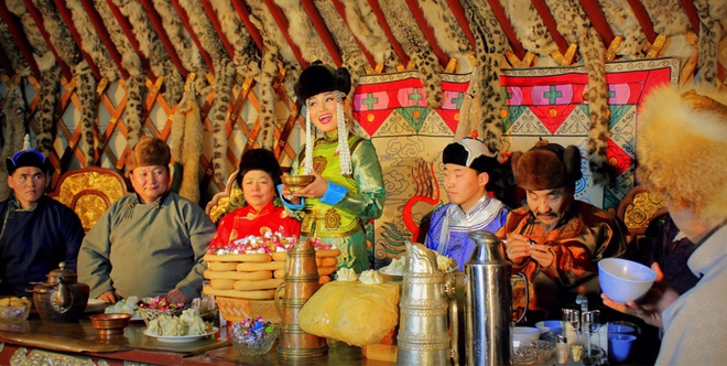 Tết Âm lịch của người Mông Cổ được gọi là Ngày Tsagaan Sar.