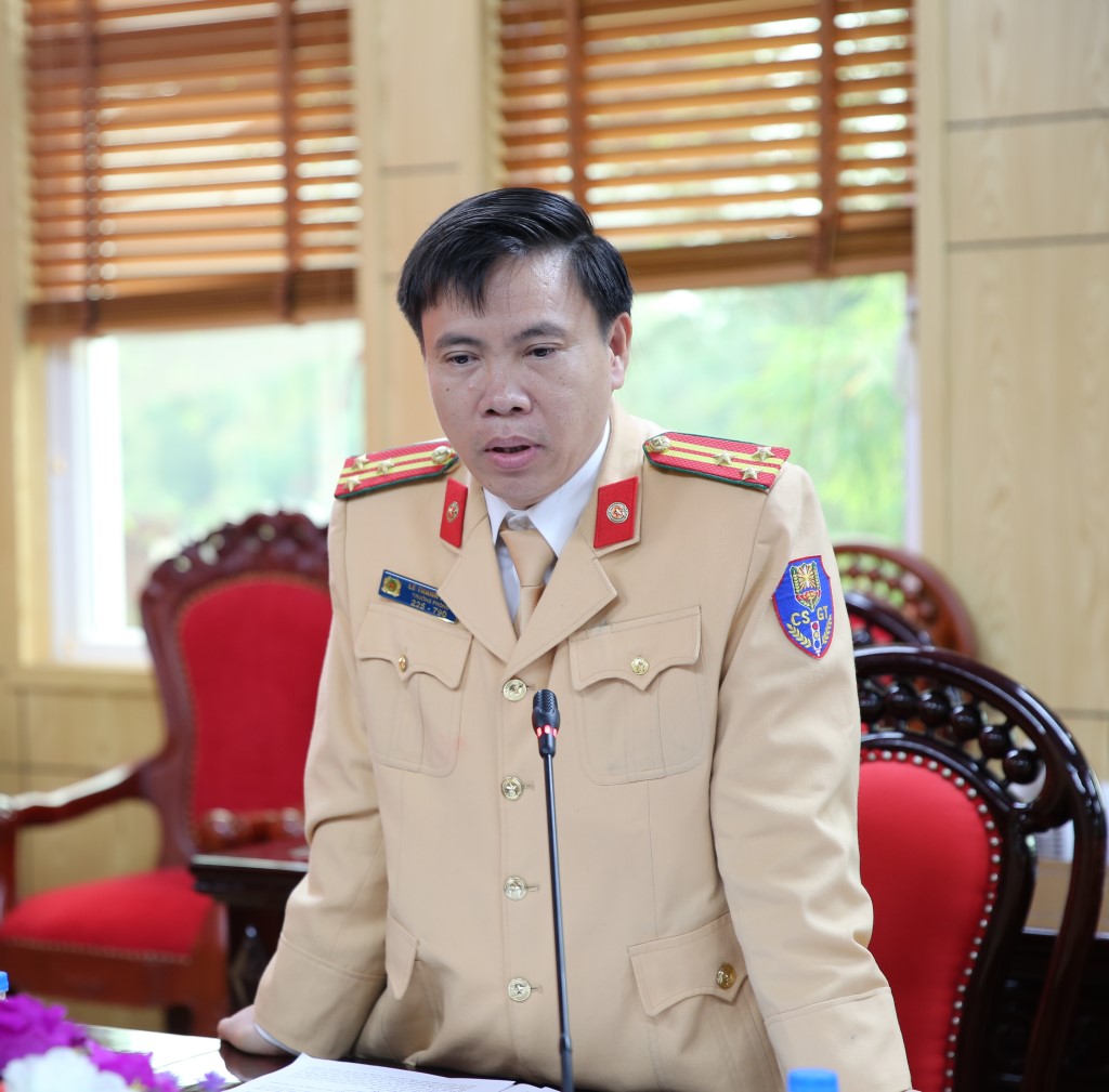 Lãnh đạo các phòng nghiệp vụ phát biểu ý kiến