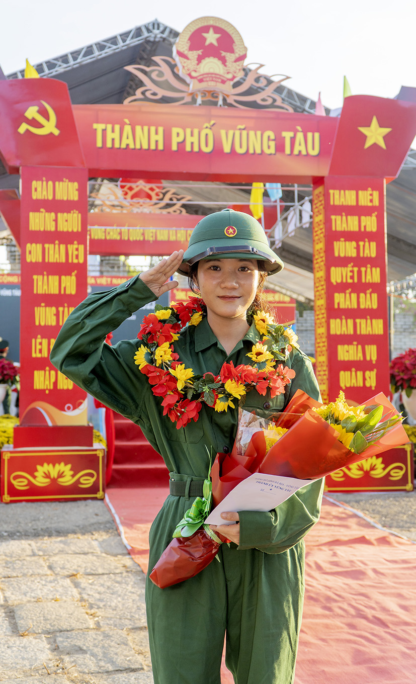 Nữ chiến sĩ trẻ Nguyễn Thu Ngân.