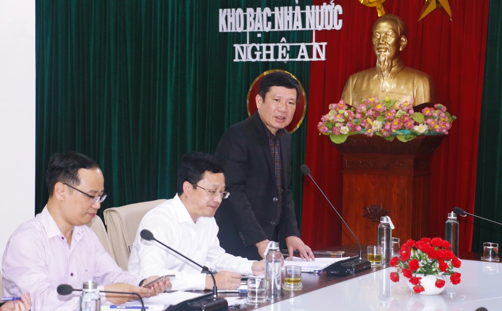 Đại diện Kho bạc Nhà nước Nghệ An phát biểu tại buổi lễ