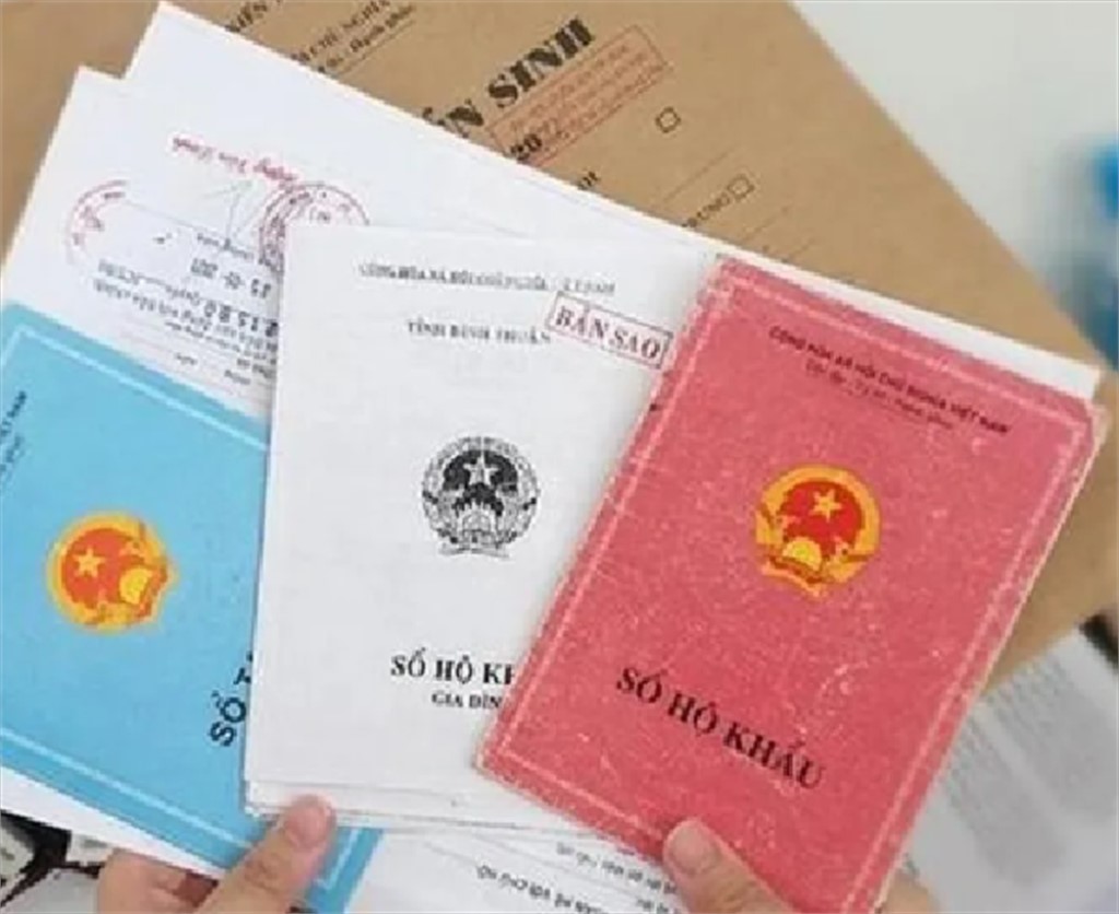  Hoàn thiện quy trình nội bộ, quy trình điện tử để thực hiện việc bãi bỏ yêu cầu nộp, xuất trình Sổ hộ khẩu giấy, Sổ tạm trú giấy, giấy xác nhận cư trú.