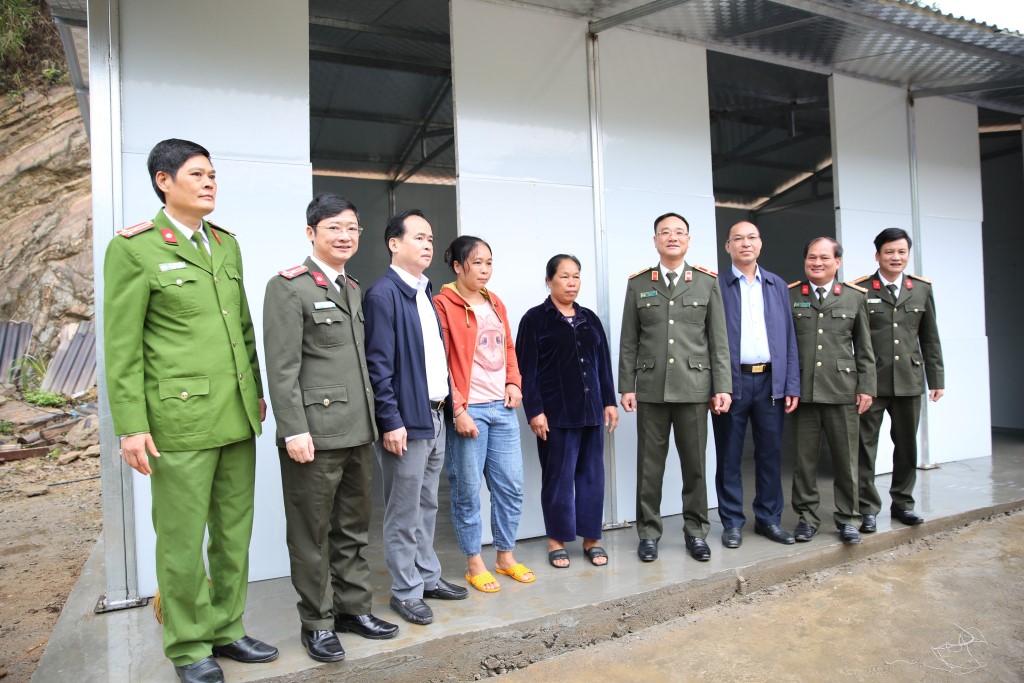 Ngôi nhà được xây dựng góp phần chung sức, đồng hành, hỗ trợ Nhân dân khắc phục khó khăn, xóa đói, giảm nghèo