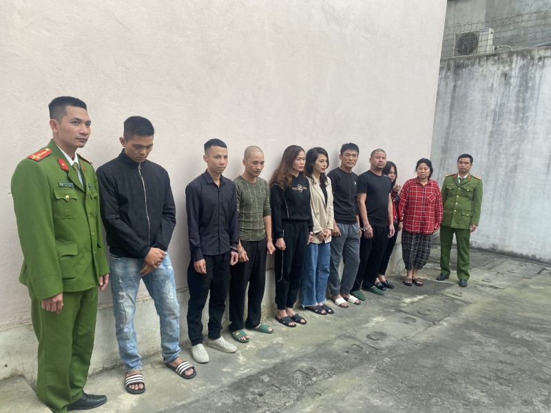 09 đối tượng vừa bị khởi tố  