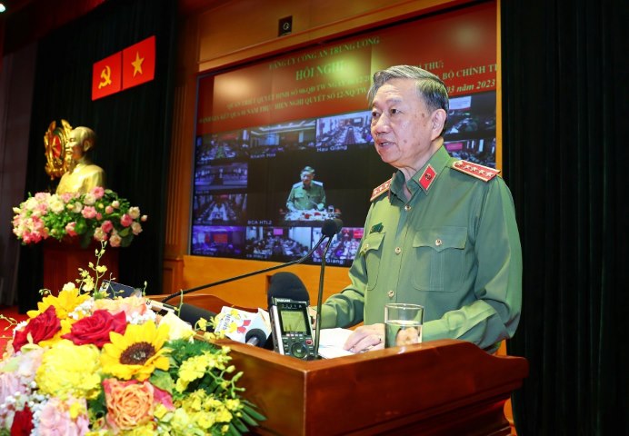 Đại tướng Tô Lâm, Ủy viên Bộ Chính trị, Bí thư Đảng ủy Công an Trung ương, Bộ trưởng Bộ Công an phát biểu tại Hội nghị