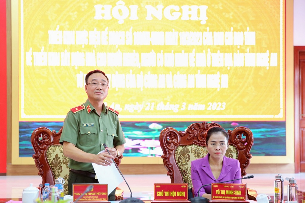 Đồng chí Thiếu tướng Phạm Thế Tùng - Ủy viên Ban Thường vụ Tỉnh ủy, Giám đốc Công an tỉnh phát biểu tại Hội nghị