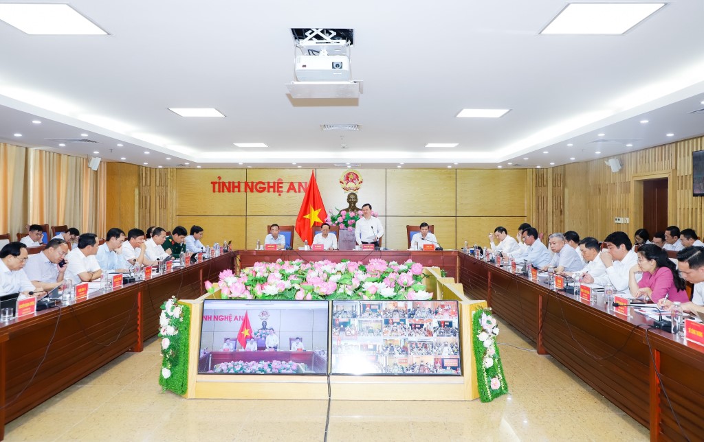 Toàn cảnh phiên họp UBND tỉnh thường kỳ tháng 3/2023