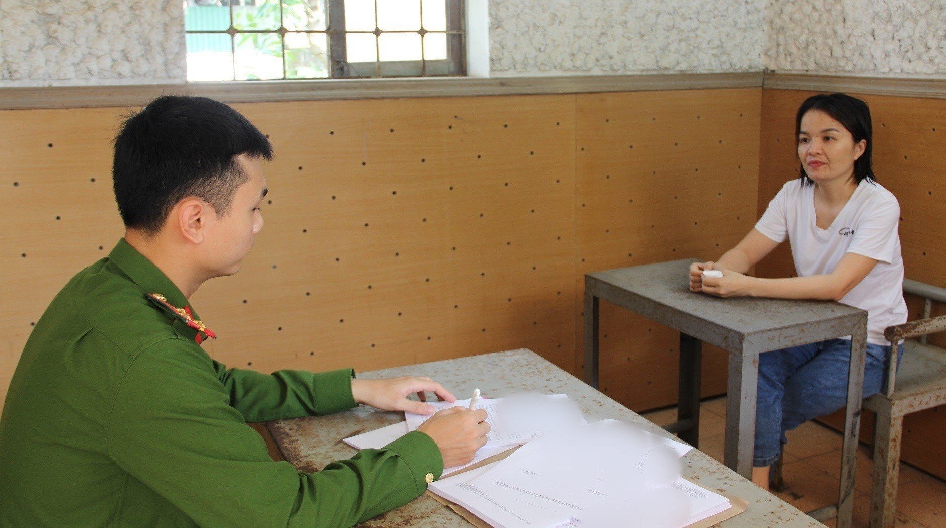Cơ quan Công an làm việc với Phan Thị Hòa