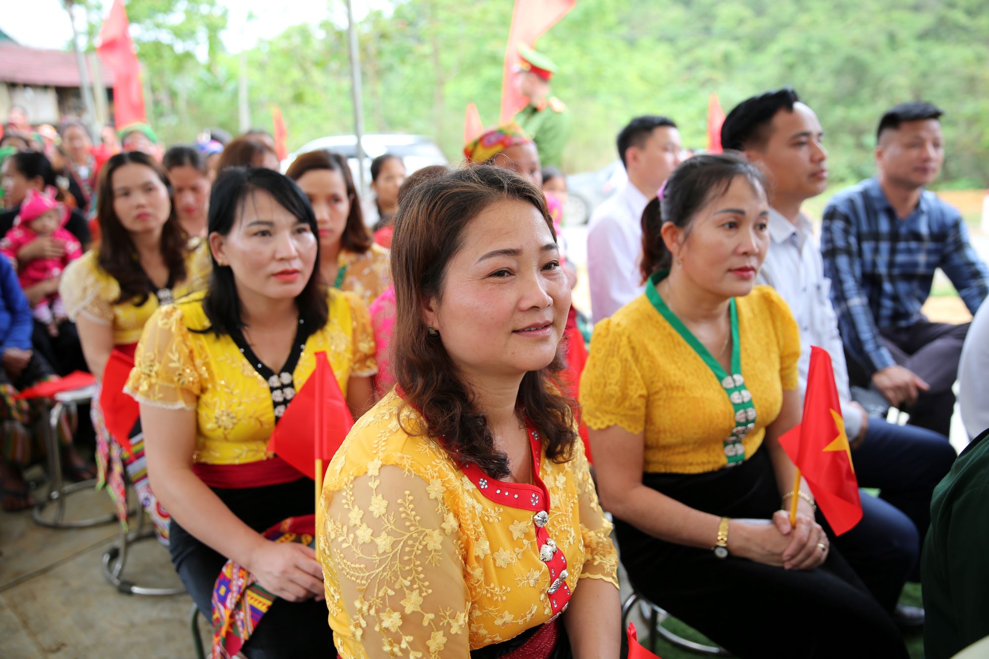 Người dân xã Tri Lễ tại Lễ bàn giao