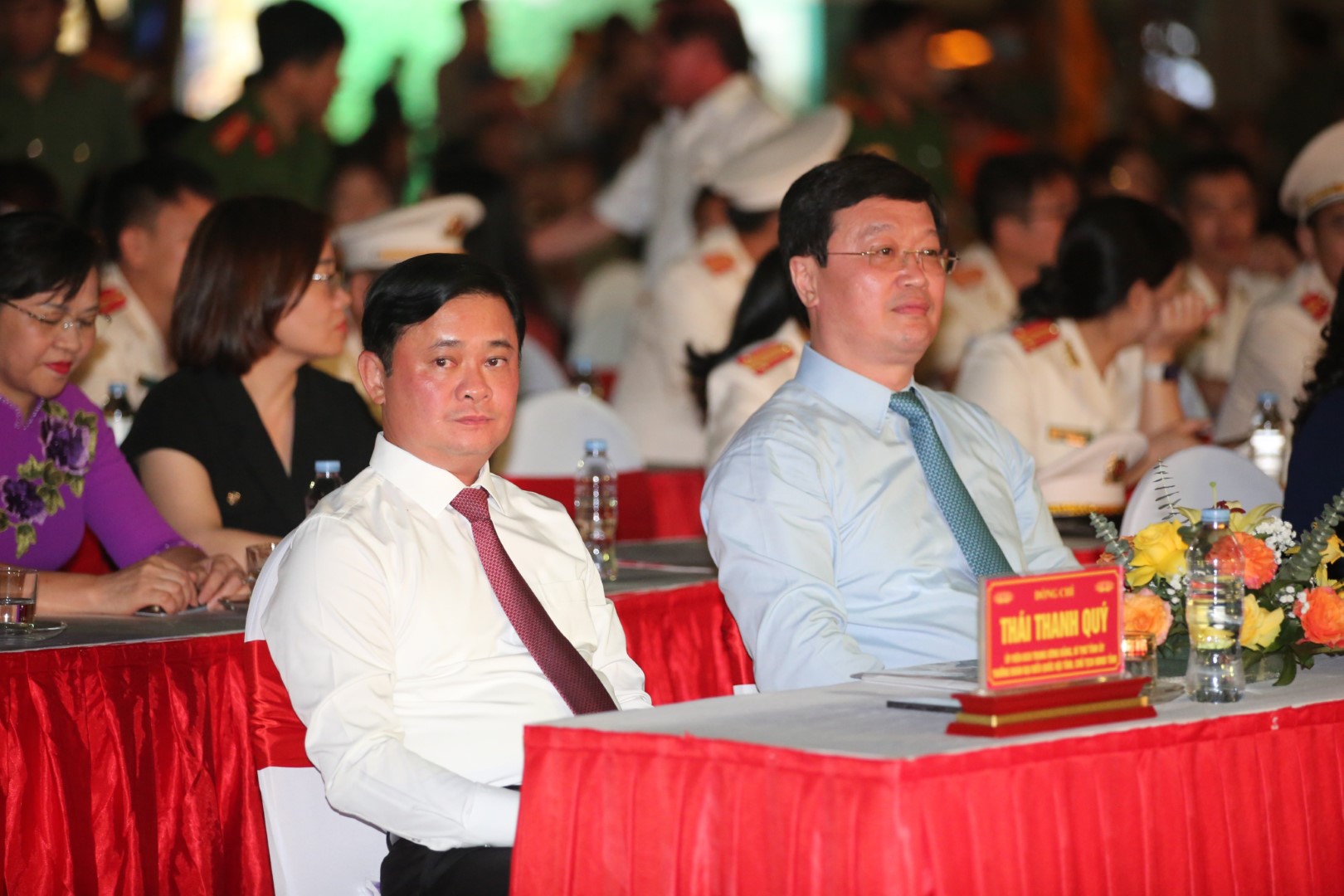 Đồng chí Thái Thanh Quý, Uỷ viên Trung ương Đảng, Bí thư tỉnh uỷ Nghệ An và đồng chí Nguyễn Đức Trung, Phó Bí thư, Chủ tịch UBND tỉnh Nghệ An 
