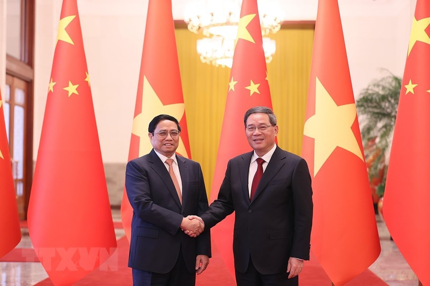 Thủ tướng Lý Cường chủ trì lễ đón Thủ tướng Phạm Minh Chính