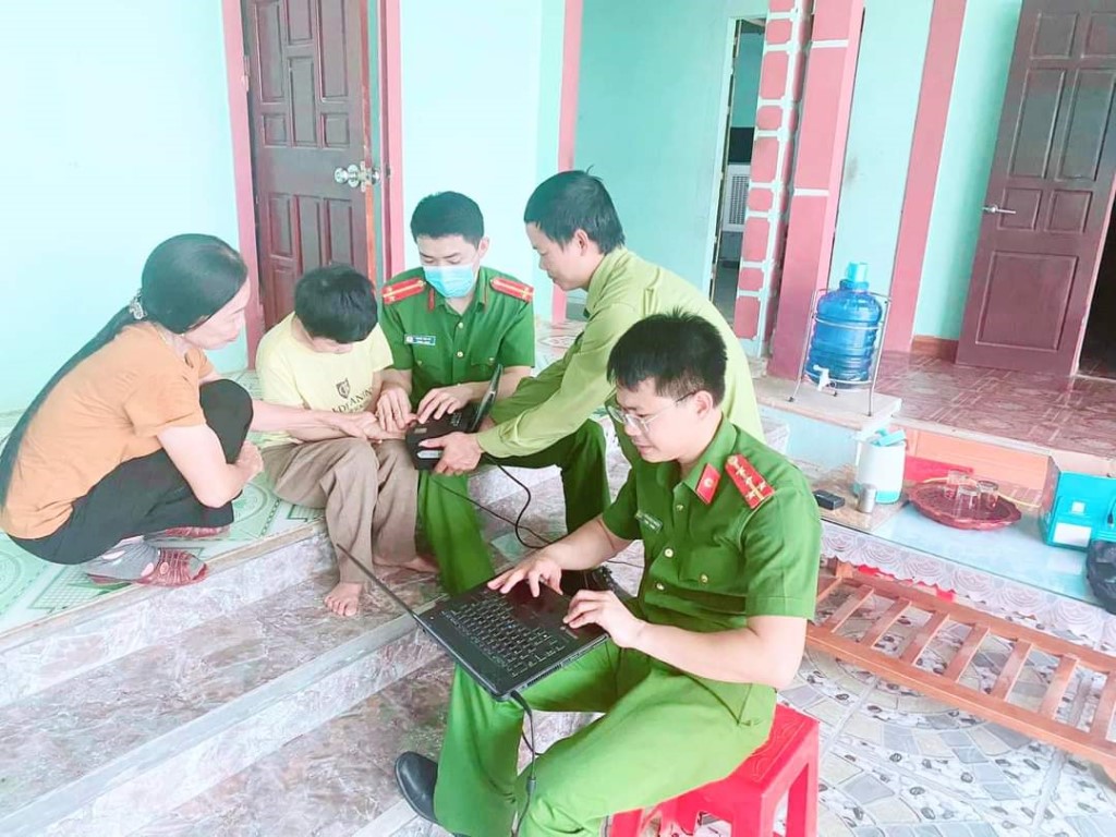 Với quyết tâm cao nhất, đến thời điểm hiện tại (30/5/2023), Công an huyện Yên Thành hoàn thành việc thu nhận hồ sơ CCCD cho 100% công dân đủ điều kiện trên địa bàn