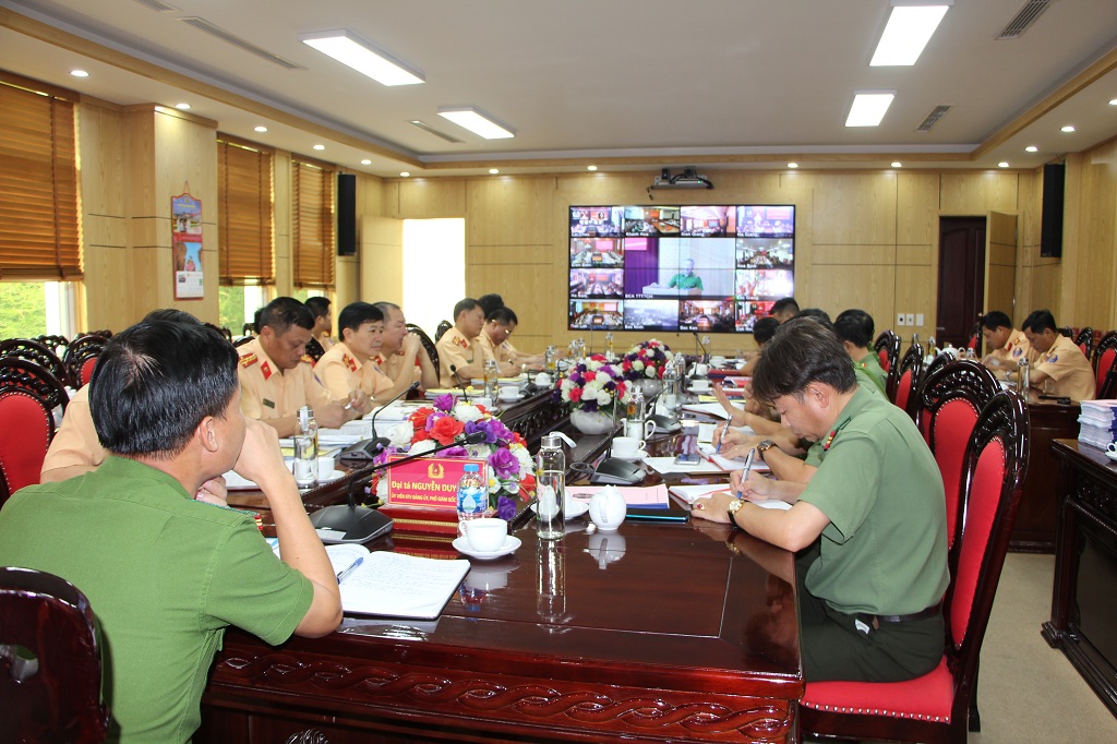 Toàn cảnh Hội nghị trực tuyến tại điểm cầu Công an tỉnh Nghệ An