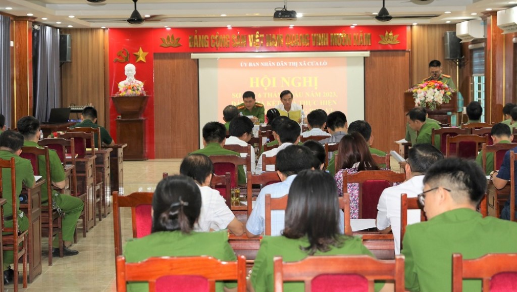 Thị xã Cửa Lò tổ chức Hội nghị sơ kết 06 tháng đánh giá kết quả xây dựng đơn vị điển hình, kiểu mẫu