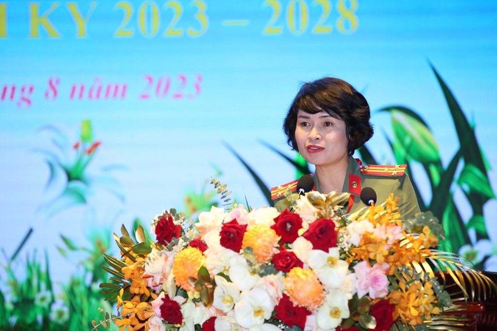 Đồng chí Thượng tá Công Thanh Thảo, Trưởng ban Công đoàn Công an Nhân dân phát biểu chỉ đạo Đại hội